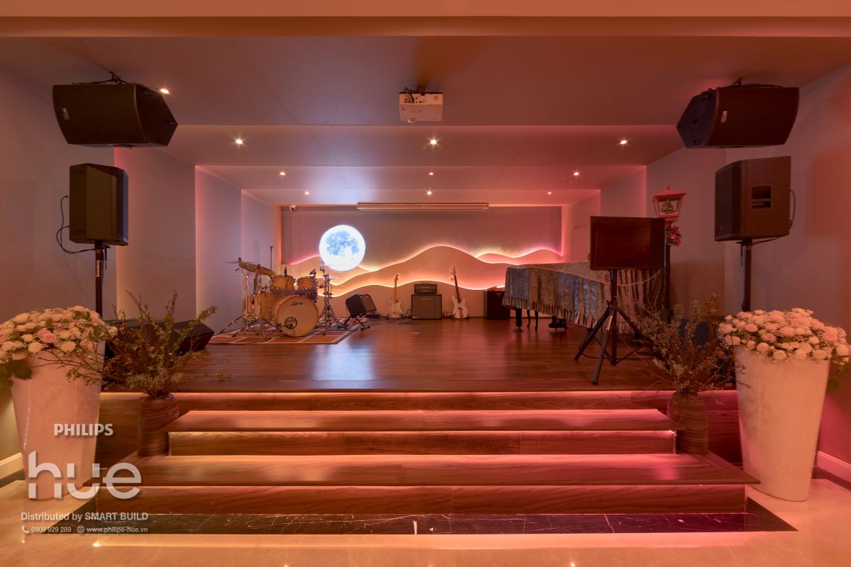 Smart Build Triển Khai Giải Pháp Chiếu Sáng Thông Minh Philips Hue Cho Villa Madam Nhung